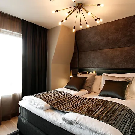 Saga Apartment *