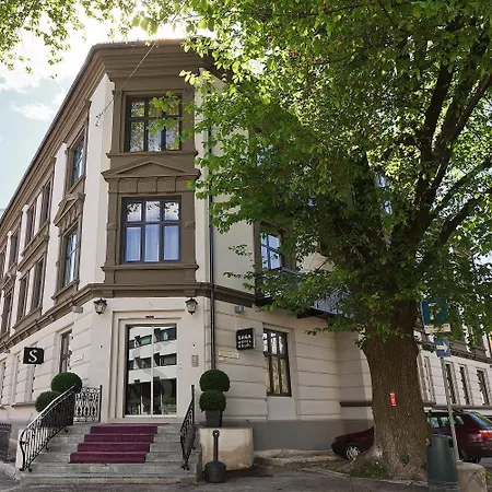 萨迦奥斯陆公寓 *