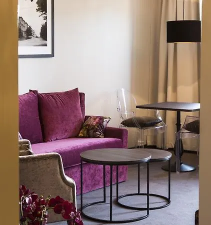 Saga Apartment *