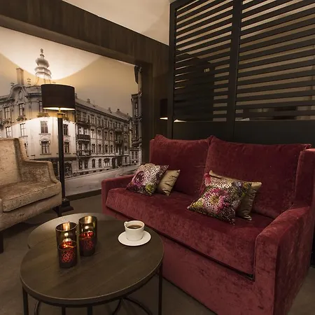 Saga Apartment *